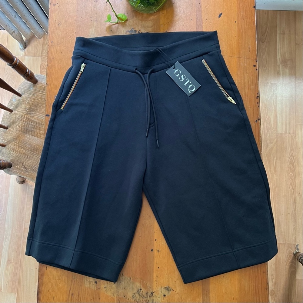 GSTQ Pleated Long Short Size Large New with Tags - Picture 4 of 7